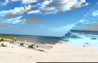Photo 2 - Fort Pierce - 2BD 2BA Tropical Surfside Retreat