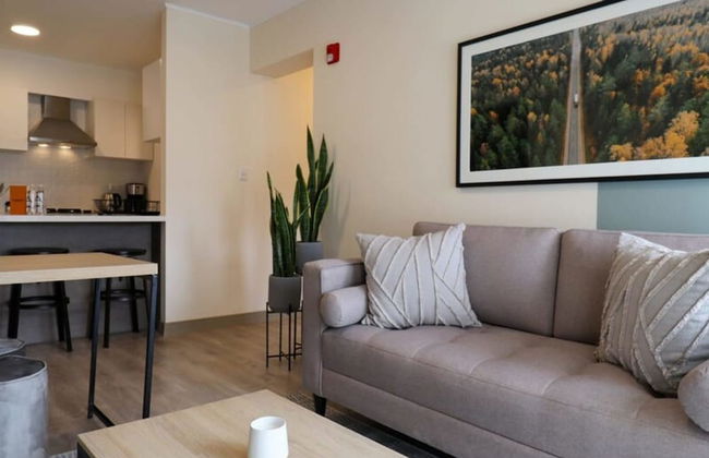 w Minimalist 2BR in Miraflores - Foto 1