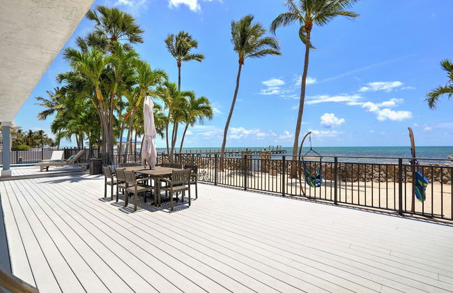 Luxury Beachfront Home With Pool In Islamorada 3 Bedroom Home by RedAwning - Foto 22