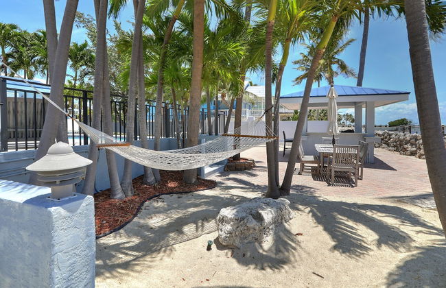 Luxury Beachfront Home With Pool In Islamorada 3 Bedroom Home by RedAwning - Foto 24