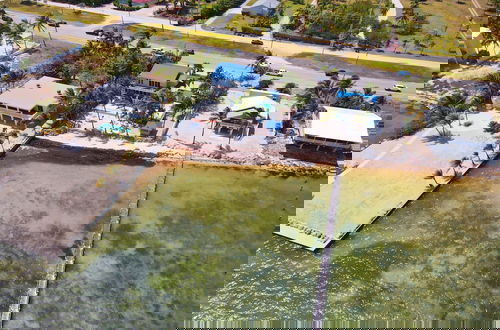 Foto 43 - Luxury Beachfront Home With Pool In Islamorada 3 Bedroom Home by RedAwning