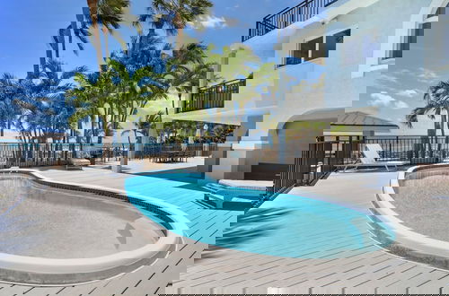 Foto 1 - Luxury Beachfront Home With Pool In Islamorada 3 Bedroom Home by RedAwning