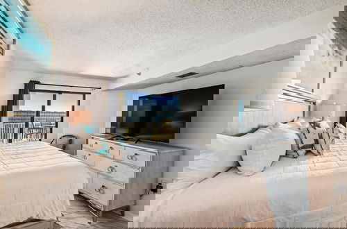 Photo 5 - IR 518 is a Stunning 2 BR that has amazing Sunset views - sleeps 10 by RedAwning