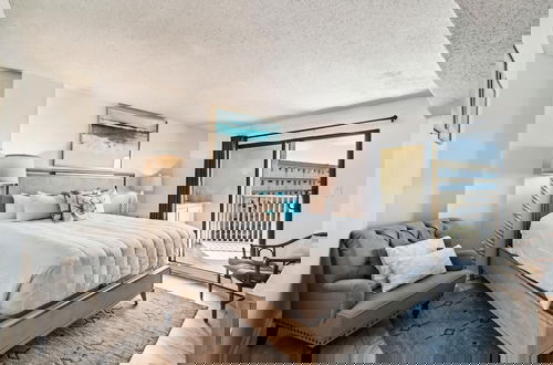 Photo 7 - IR 518 is a Stunning 2 BR that has amazing Sunset views - sleeps 10 by RedAwning