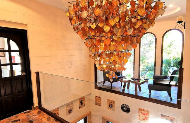 POTTERLAND Luxury Pool Villa - Photo 43