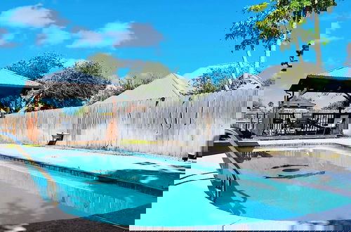 Foto 7 - Beautiful House With Pool