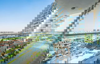 Foto 1 - Nasma Holiday Homes - DAMAC Hills Artesia Tower C