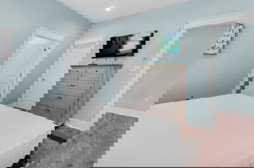 Foto 8 - Pet Friendly + Great Location for Boating and The Beach!