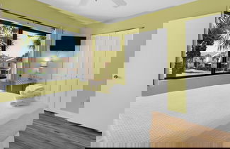 Foto 2 - Cozy 2-bedroom Getaway With Resort Amenities & Dog-friendly!