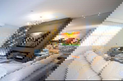 Foto 1 - Ultimate Themed Luxury - Game Room Theater Pool