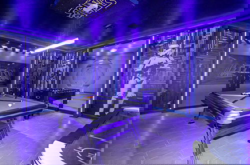 Foto 6 - Ultimate Themed Luxury - Game Room Theater Pool