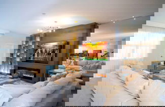 Foto 1 - Ultimate Themed Luxury - Game Room Theater Pool