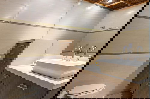 Photo 25 - Sophisticated Ideal for Families in Botafogo Pb202b