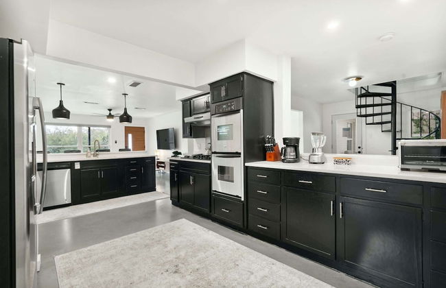 4 Bedroom Near Soco With a Private Pool & Sauna - Foto 9