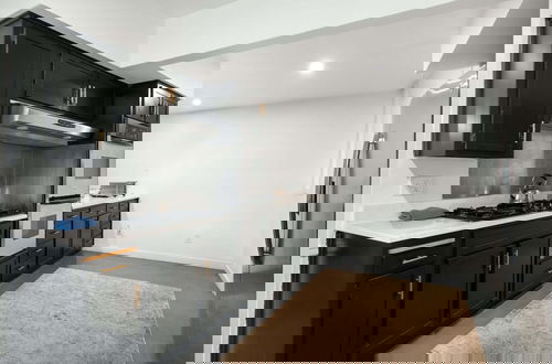 Foto 10 - 4 Bedroom Near Soco With a Private Pool & Sauna