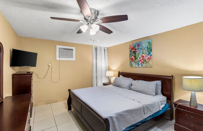 A Getaway To A Getaway 1 Bedroom Condo by RedAwning - Photo 2