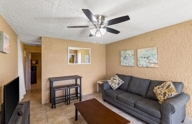 A Getaway To A Getaway 1 Bedroom Condo by RedAwning - Photo 1