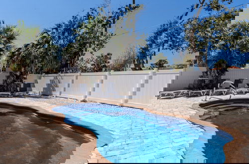 Foto 1 - 109 Gulfview Avenue - Beautiful Private Pool Home Mid Island 3 Bedroom Home by RedAwning