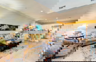 Foto 1 - Pet Friendly Condo with Private Parking and Elevator by RedAwning