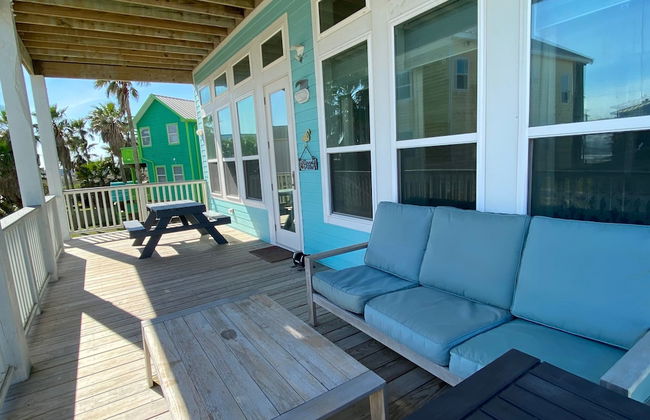 Beachside Paradise Retreat With Luxury - Photo 3
