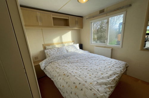 Foto 6 - Captivating 2-bed Static Caravan in Holyhead