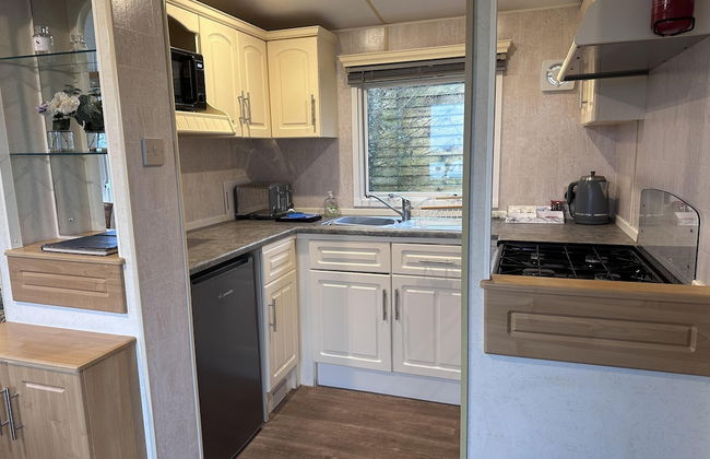 Captivating 2-bed Static Caravan in Holyhead - Foto 12