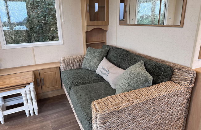 Captivating 2-bed Static Caravan in Holyhead - Foto 15