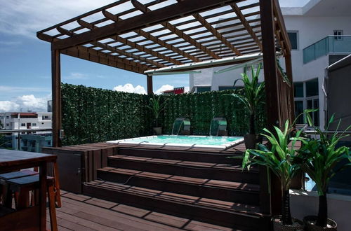 Photo 45 - 8-bdr Penthouse With a Private Rooftop and Jacuzzi