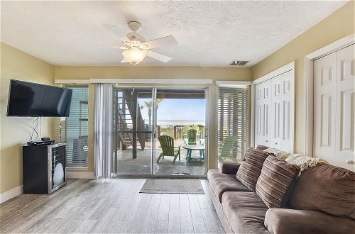 Photo 4 - Seaside Pointe by Book That Condo