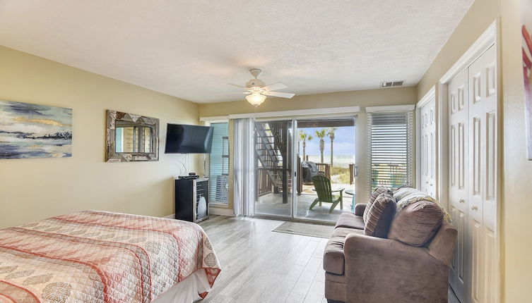 Photo 1 - Seaside Pointe by Book That Condo