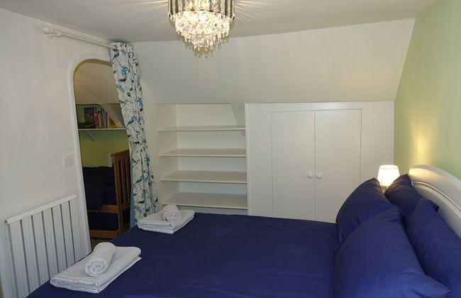 Saffron House - Photo 2