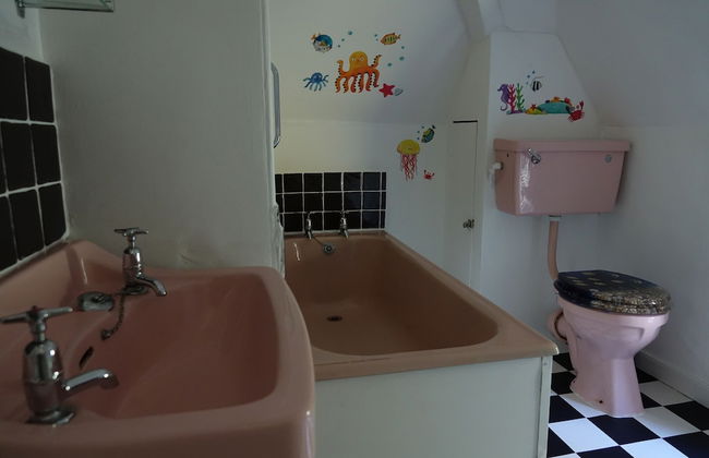 Saffron House - Photo 16