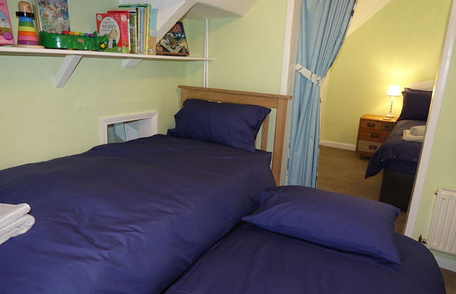 Saffron House - Photo 4