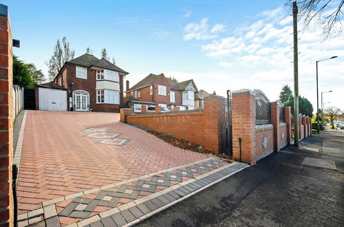 Photo 36 - Family Home With Garden in Prime Birmingham Location