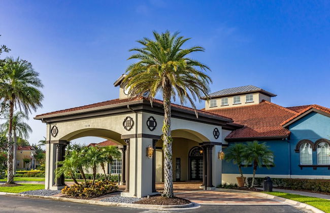 Fantastic Townhome with Pvt Pool and Lake view near Disney by RedAwning - Foto 32