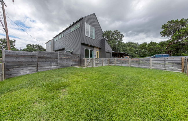 Contemporary Home Centrally Located Near Soco & DT - Foto 30