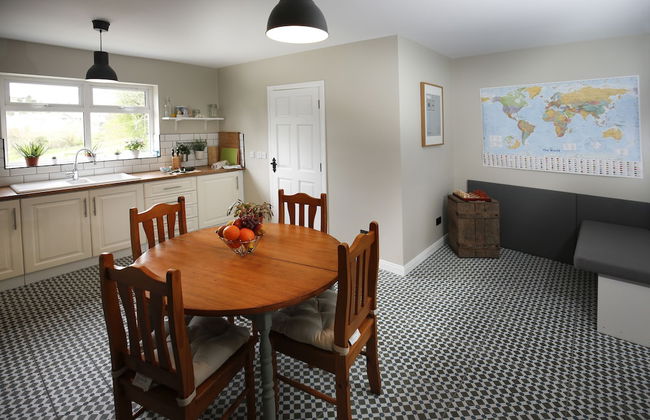 Picturesque Village House - Foto 21
