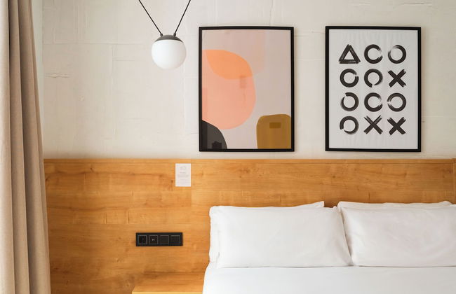 Limehome Madrid Calle de la Madera - Photo 11