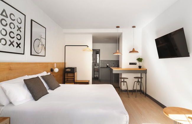 Limehome Madrid Calle de la Madera - Photo 15