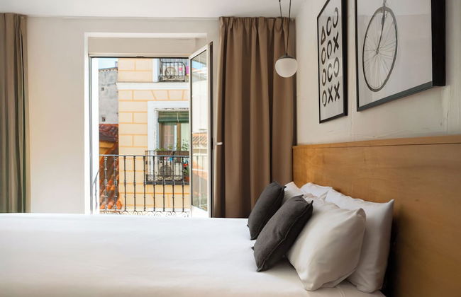 Limehome Madrid Calle de la Madera - Photo 1