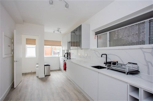 Foto 6 - Bright 1 Bedroom Apartment in West London