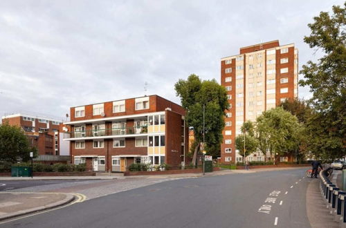 Photo 22 - The Margravine Maisonette - Modern & Bright 2bdr Flat