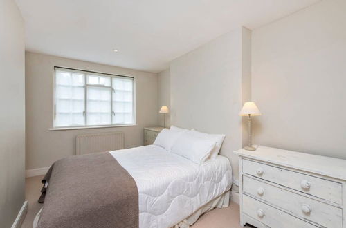 Foto 7 - Delightful 2-bed Home, Fulham