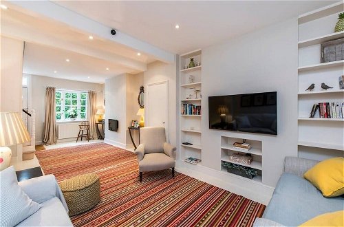 Photo 23 - Delightful 2-bed Home, Fulham