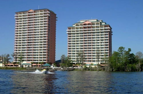 Foto 10 - Disney Amazing Lake Bryan View 1 Bedroom Condo by RedAwning