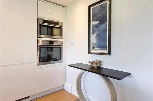 Foto 11 - Bright 2-bed Apartment in Fashionable Chelsea