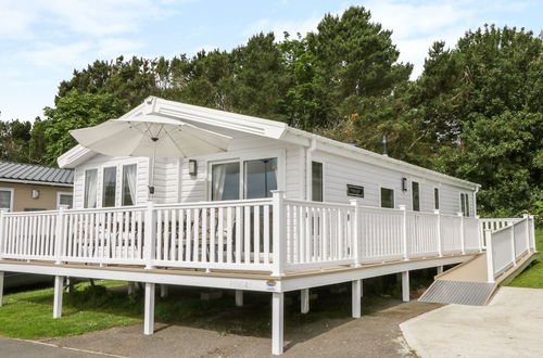 Foto 1 - Cayton Pines Lodge at Cayton Bay Holiday Park