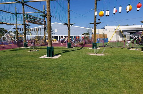 Photo 35 - Cayton Pines Lodge at Cayton Bay Holiday Park