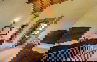 Foto 16 - Apartment in Aulla With Swimming Pool