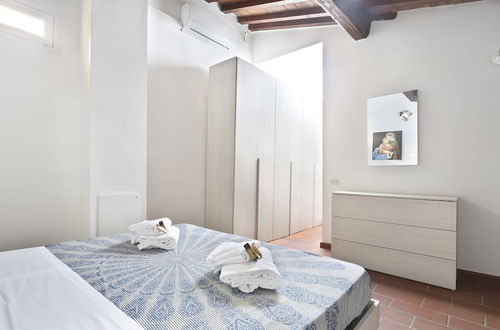 Photo 2 - Short-let Florence Apartment Parione